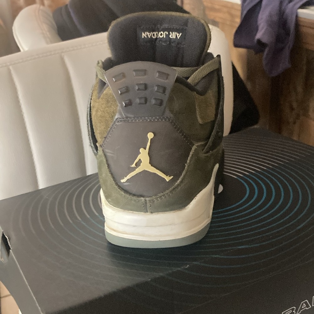 Jordan 4 olive craft used (OPEN TO TRADE) - Picture 3 of 3